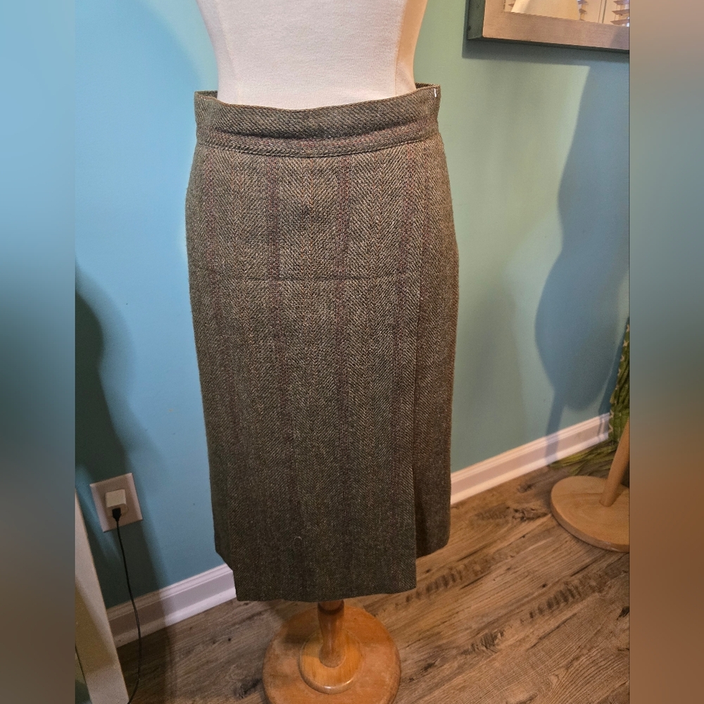 Old Money Elegance Earth-toned Fine Scottish Wool Skirt